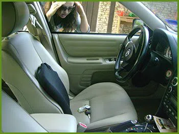Neighborhood Locksmith Services Baltimore, MD 410-487-9525 - 20-keys-locked-in-car